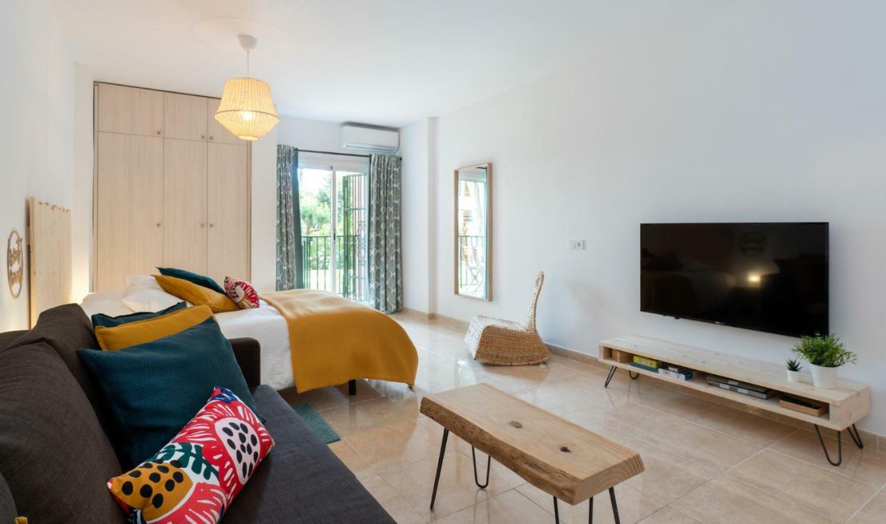 Minerva Suites By Kaarina Benalmádena Zewnętrze zdjęcie